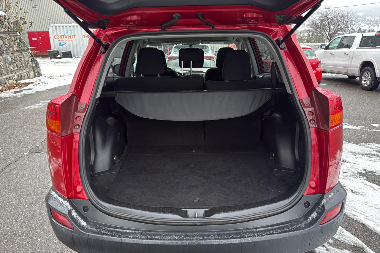 2013 Toyota RAV4 XLE Photo