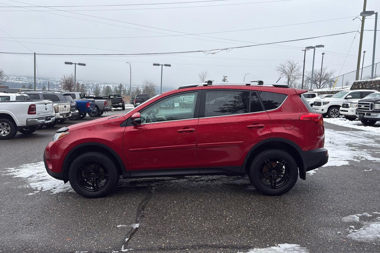 2013 Toyota RAV4 XLE Photo