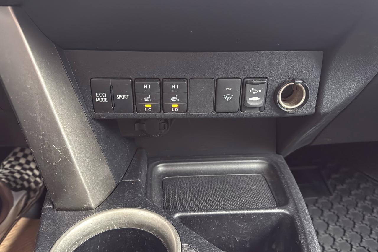 2013 Toyota RAV4 XLE Photo