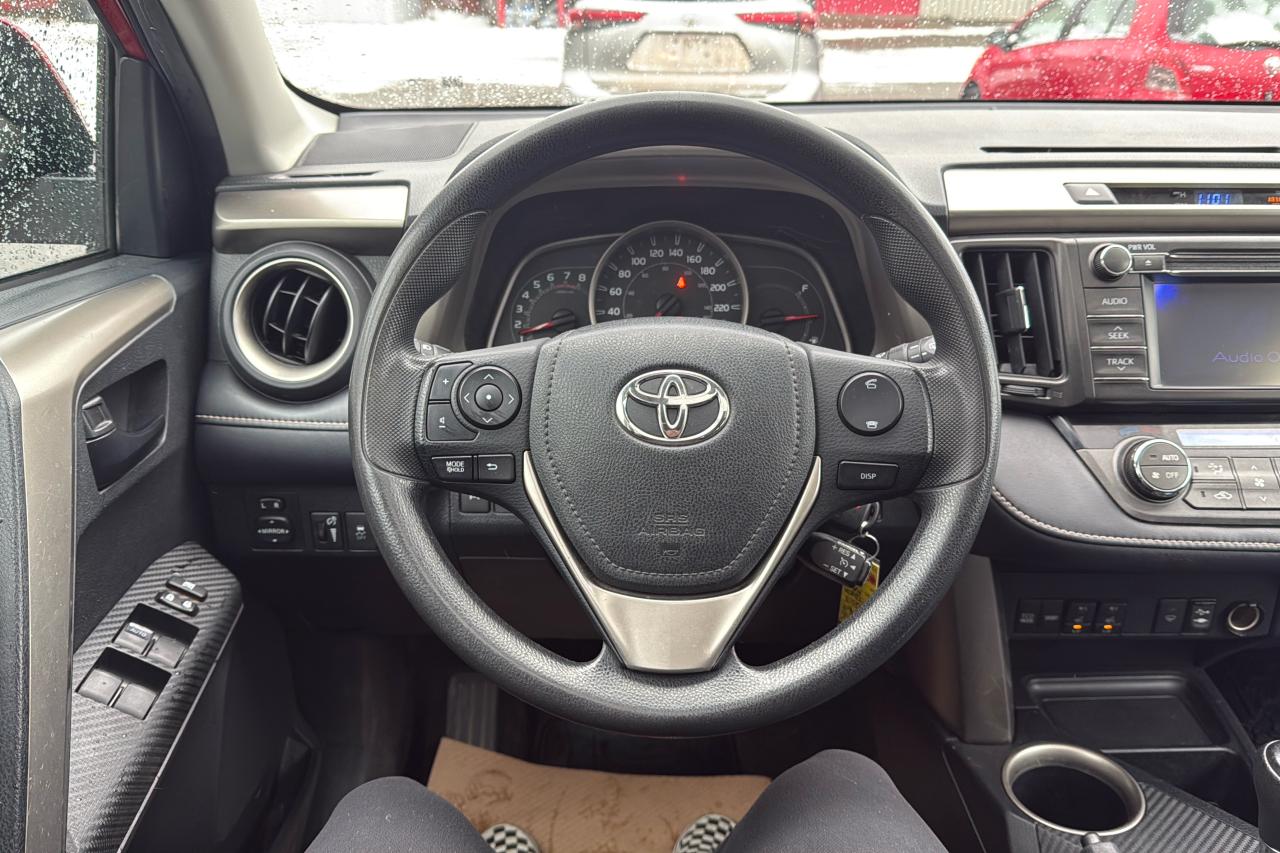 2013 Toyota RAV4 XLE Photo