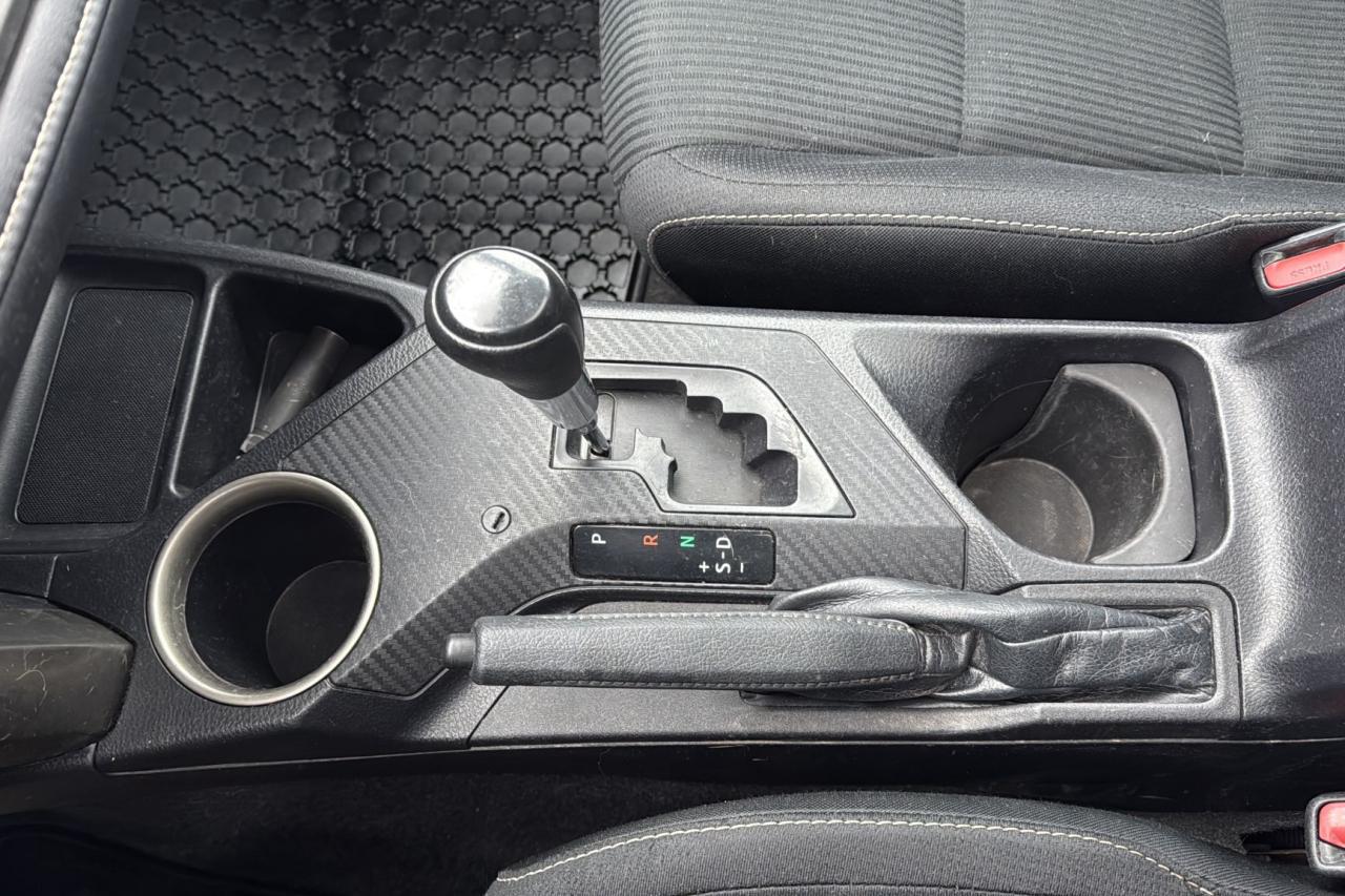 2013 Toyota RAV4 XLE Photo