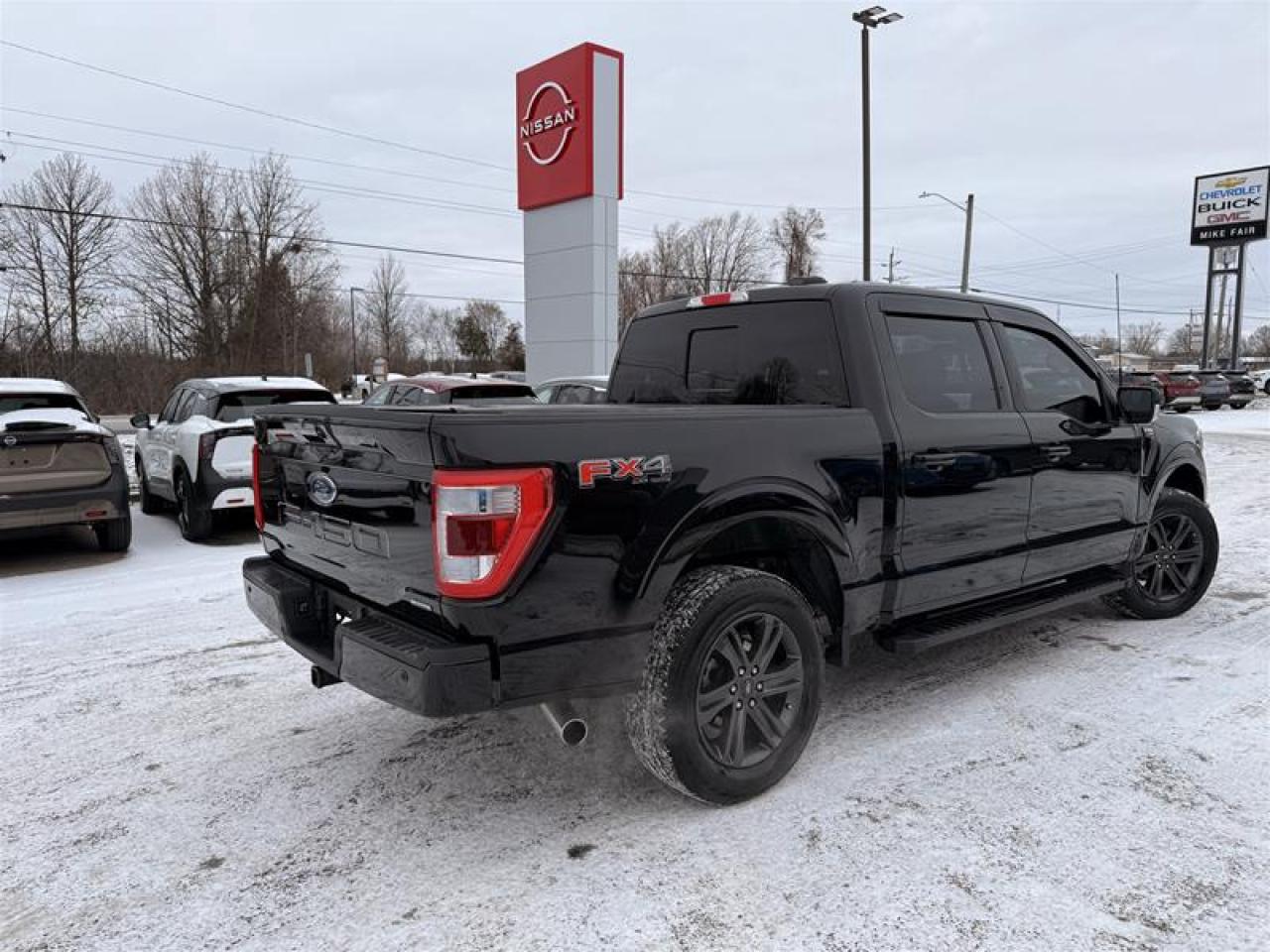 2023 Ford F-150 4x4 - Supercrew Lariat - 145"" WB Photo4