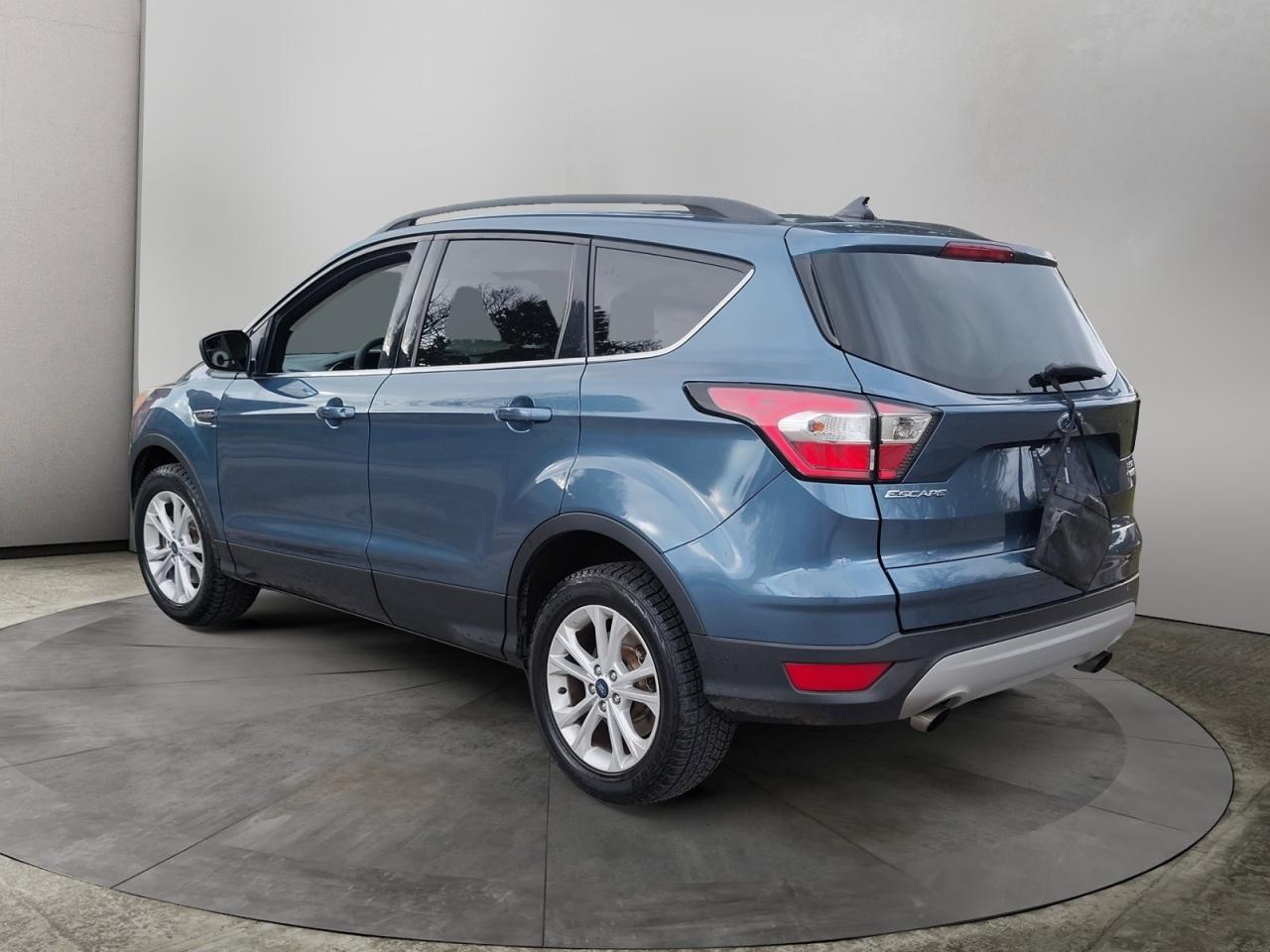 2018 Ford Escape SE Photo3