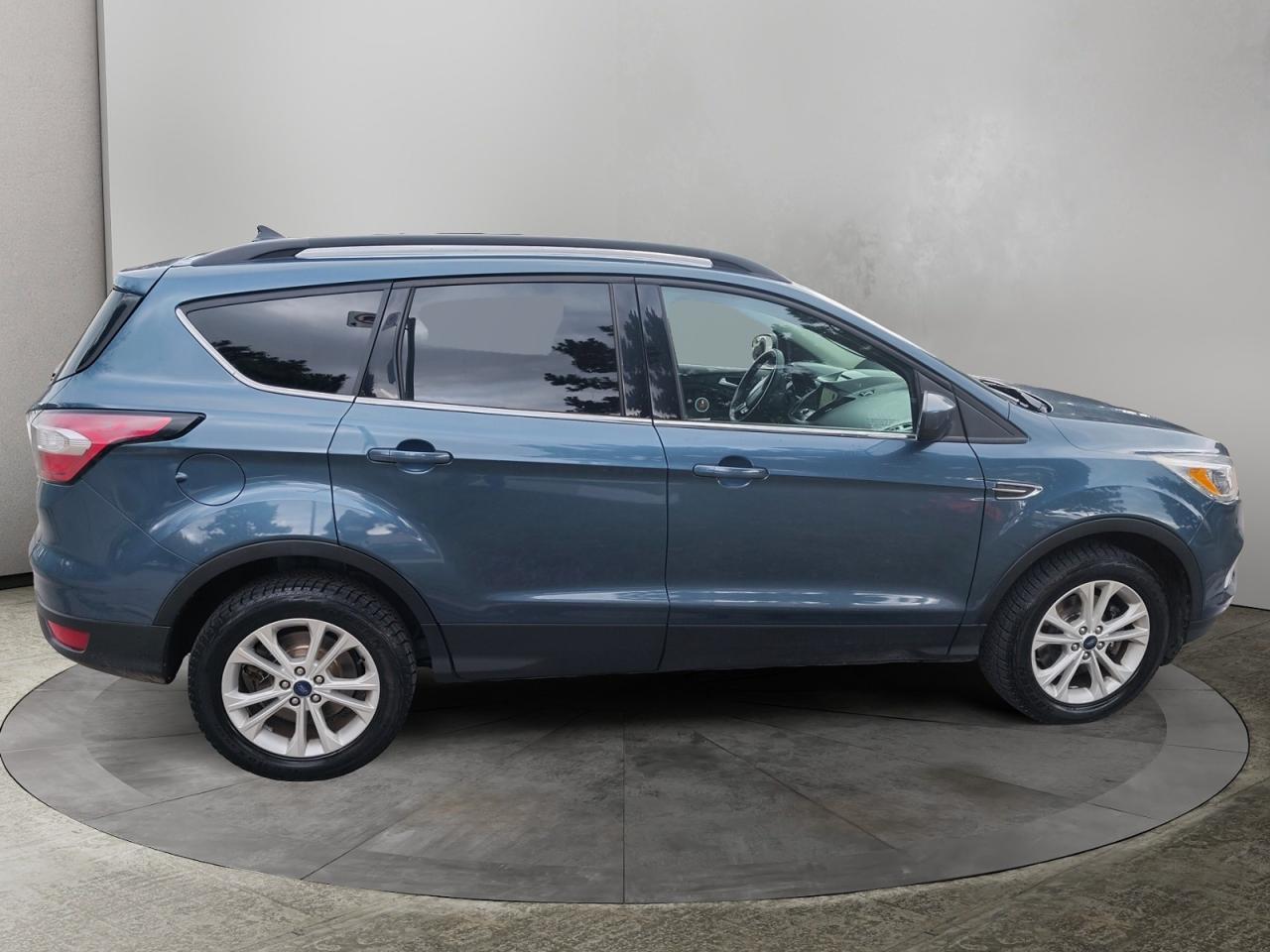 2018 Ford Escape SE Photo