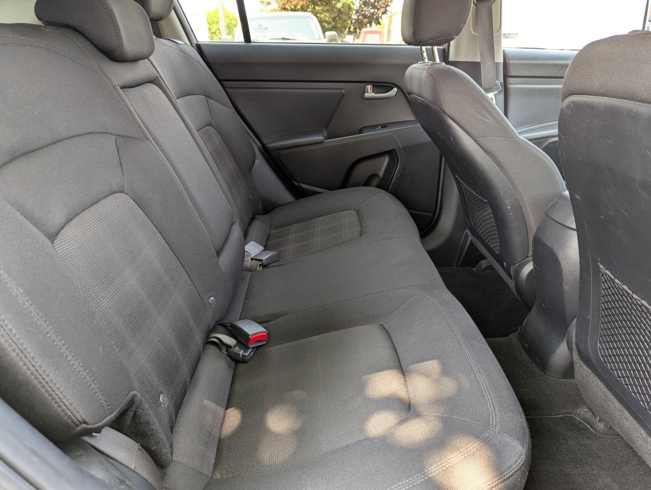 2012 Kia Sportage "Like NEW low PRICE" certified + FREE 6M warranty Photo