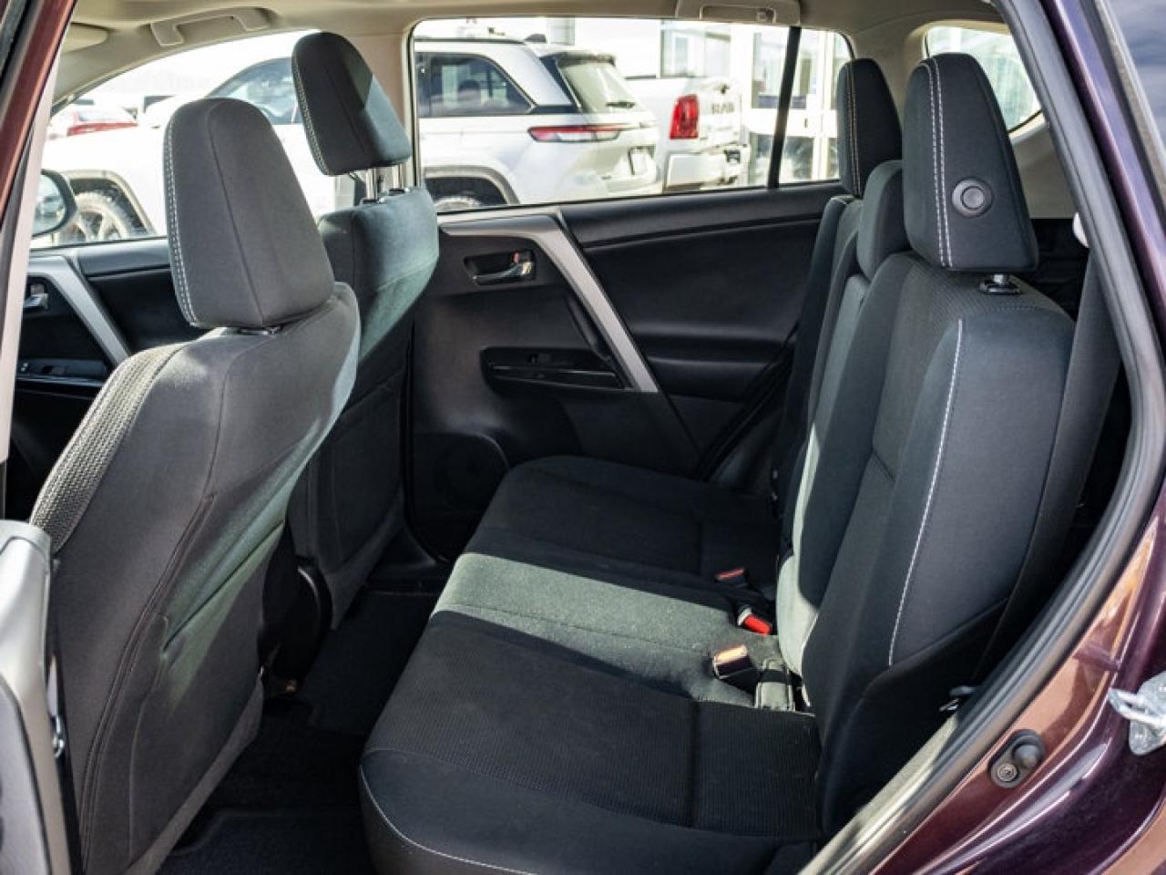 2018 Toyota RAV4 XLE Photo