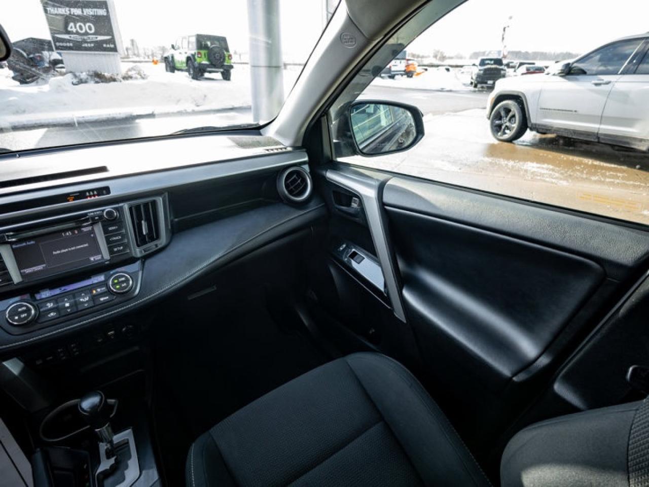 2018 Toyota RAV4 XLE Photo