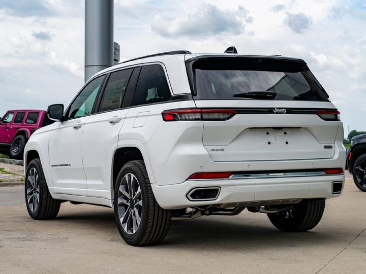 2024 Jeep Grand Cherokee Overland Photo