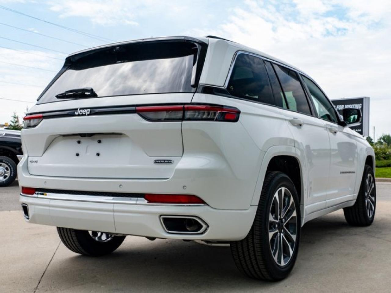 2024 Jeep Grand Cherokee Overland Photo