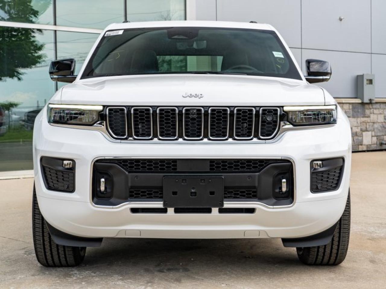 2024 Jeep Grand Cherokee Overland Photo