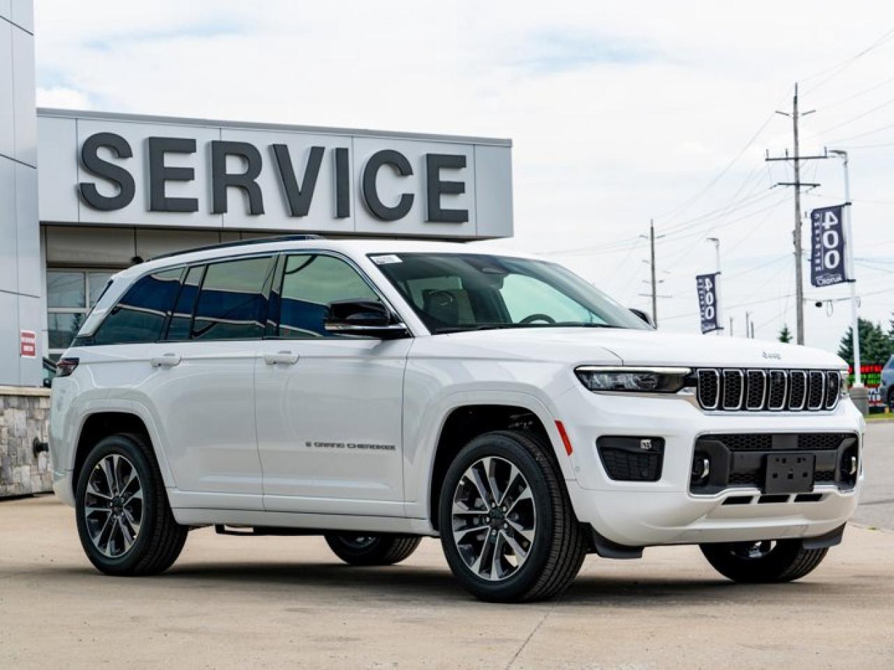 2024 Jeep Grand Cherokee Overland Photo