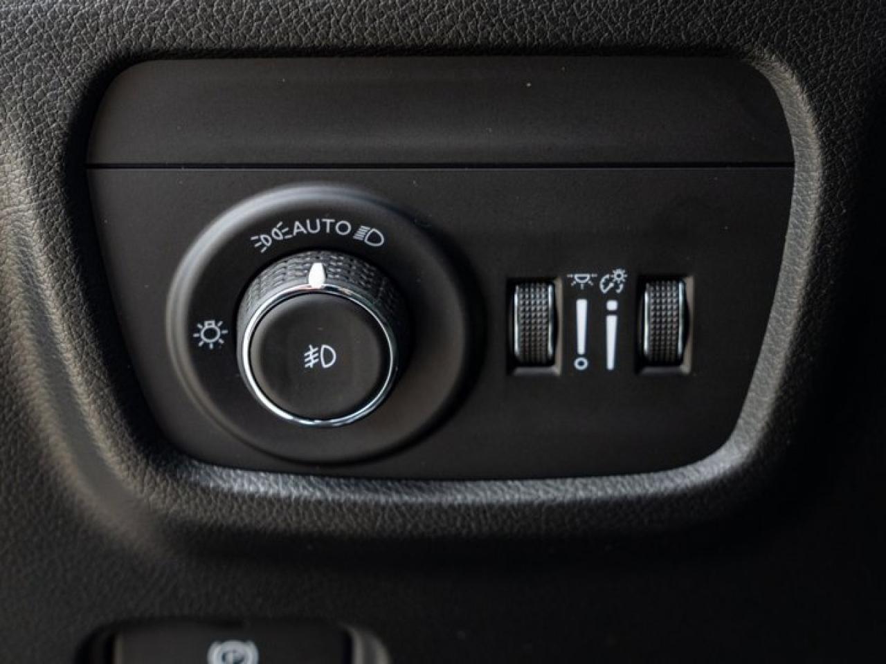 2024 Jeep Grand Cherokee Overland Photo