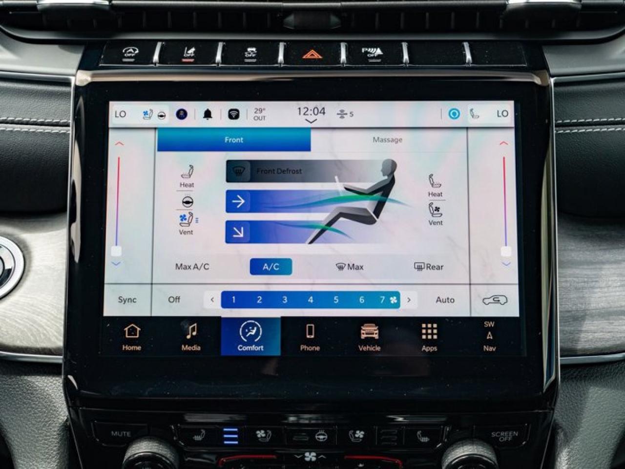 2024 Jeep Grand Cherokee Overland Photo