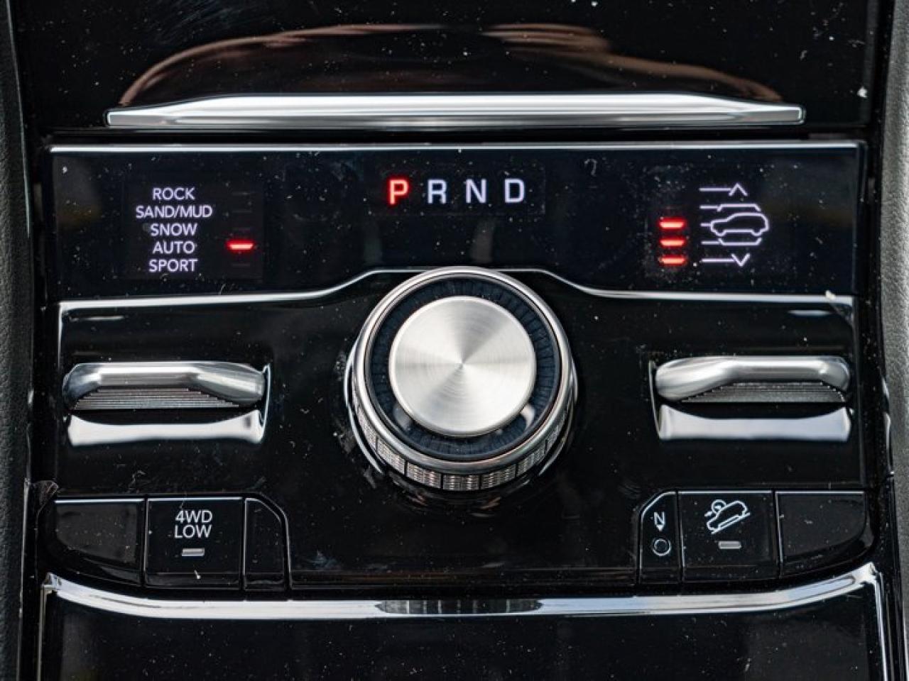 2024 Jeep Grand Cherokee Overland Photo