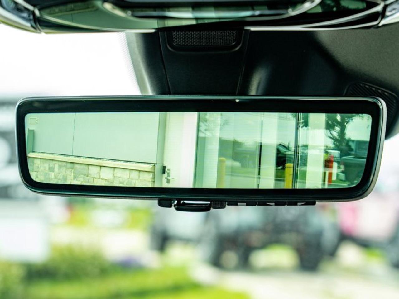 2024 Jeep Grand Cherokee Overland Photo