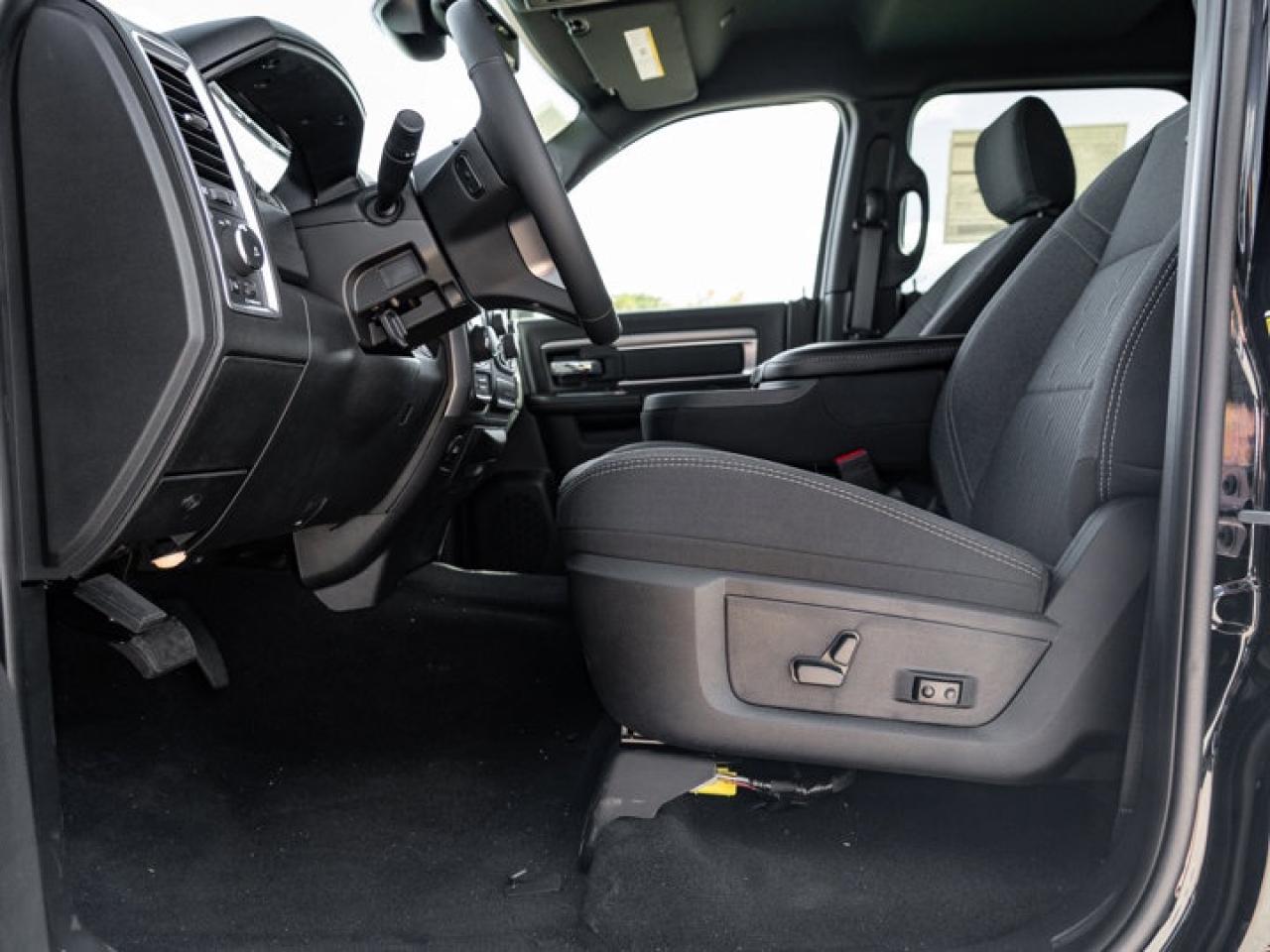 2024 RAM 1500 Classic WARLOCK Photo