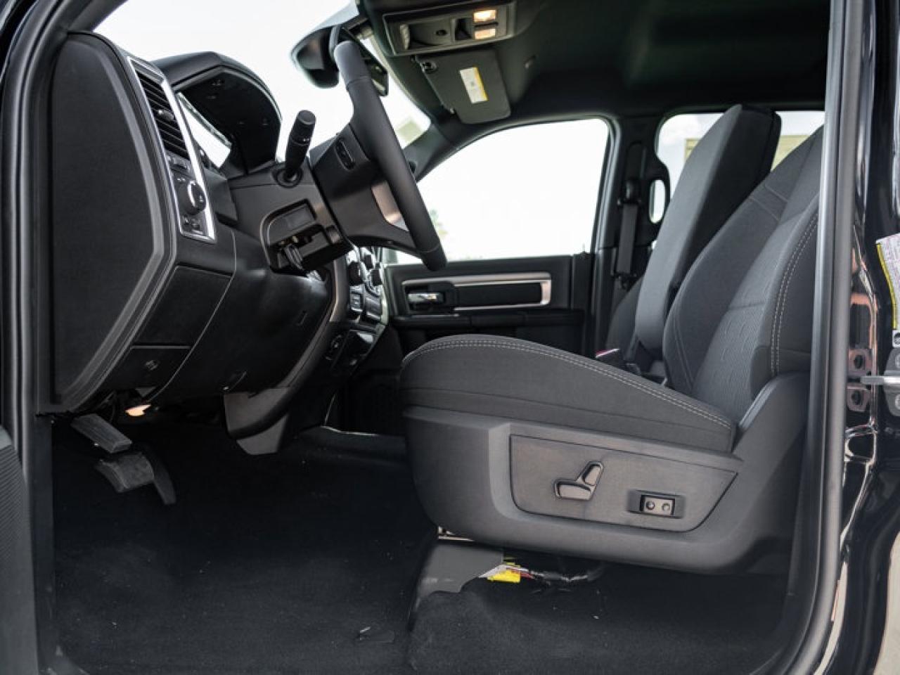 2024 RAM 1500 Classic WARLOCK Photo