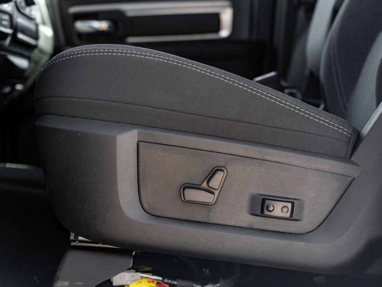 2024 RAM 1500 Classic WARLOCK Photo