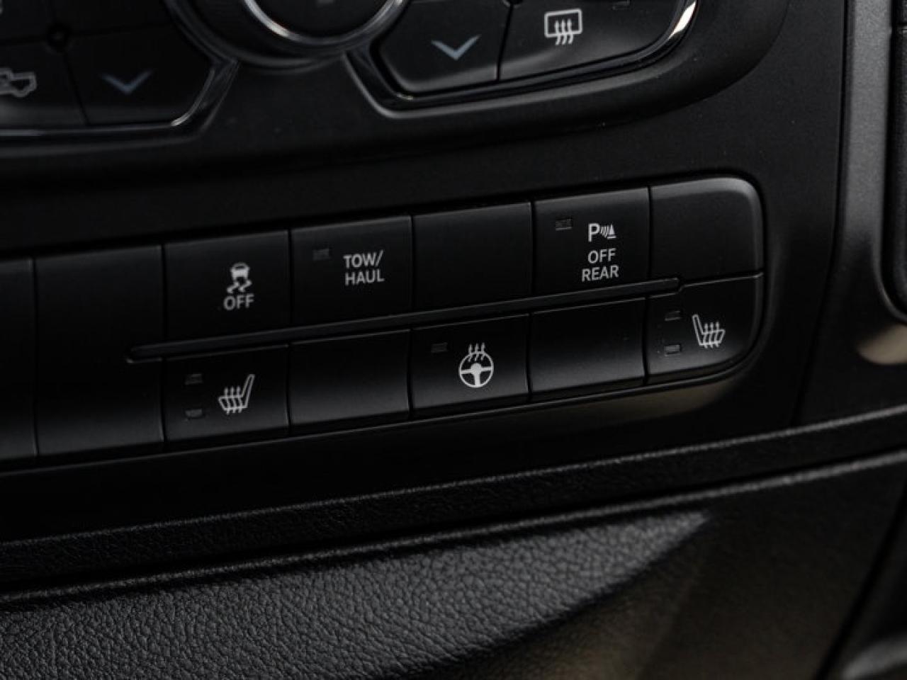 2024 RAM 1500 Classic WARLOCK Photo