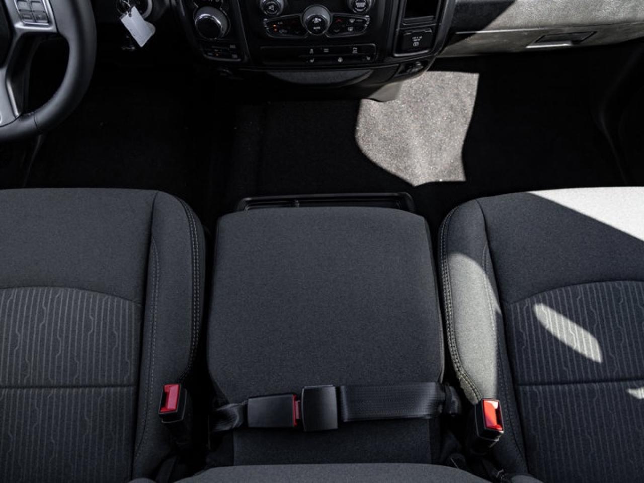 2024 RAM 1500 Classic WARLOCK Photo