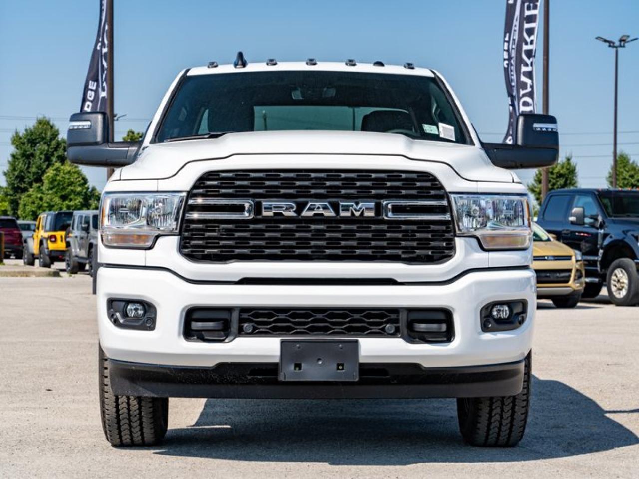 2024 RAM 3500 Big Horn Photo