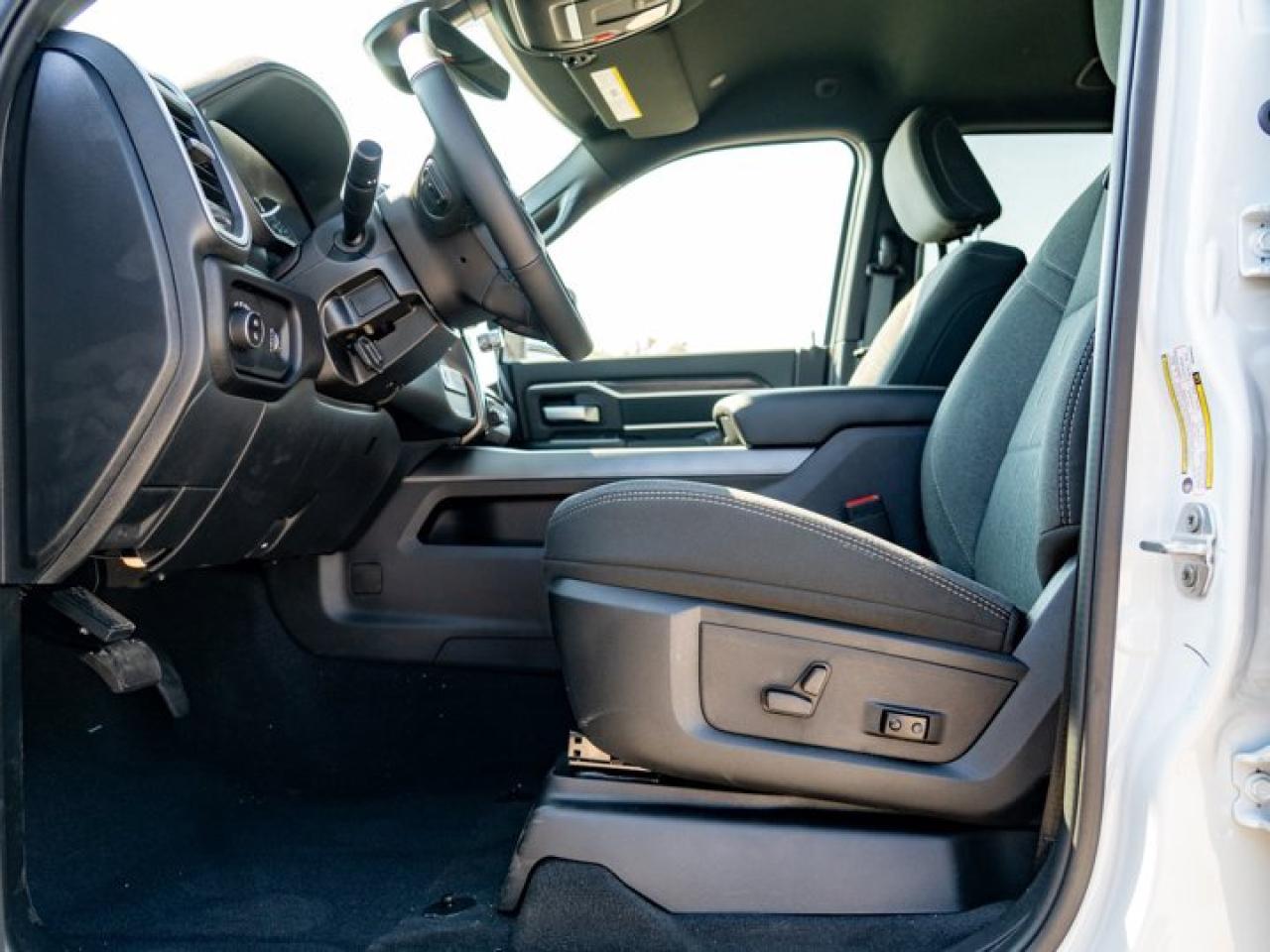 2024 RAM 3500 Big Horn Photo