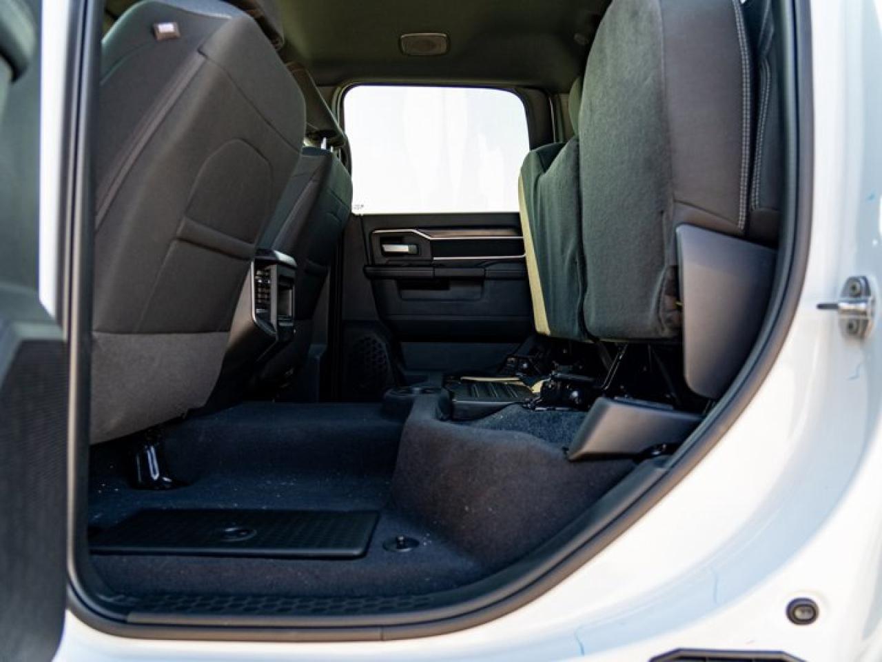 2024 RAM 3500 Big Horn Photo