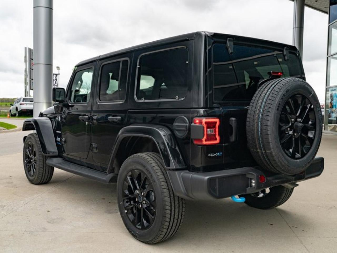 2024 Jeep Wrangler 4xe Sahara Photo4