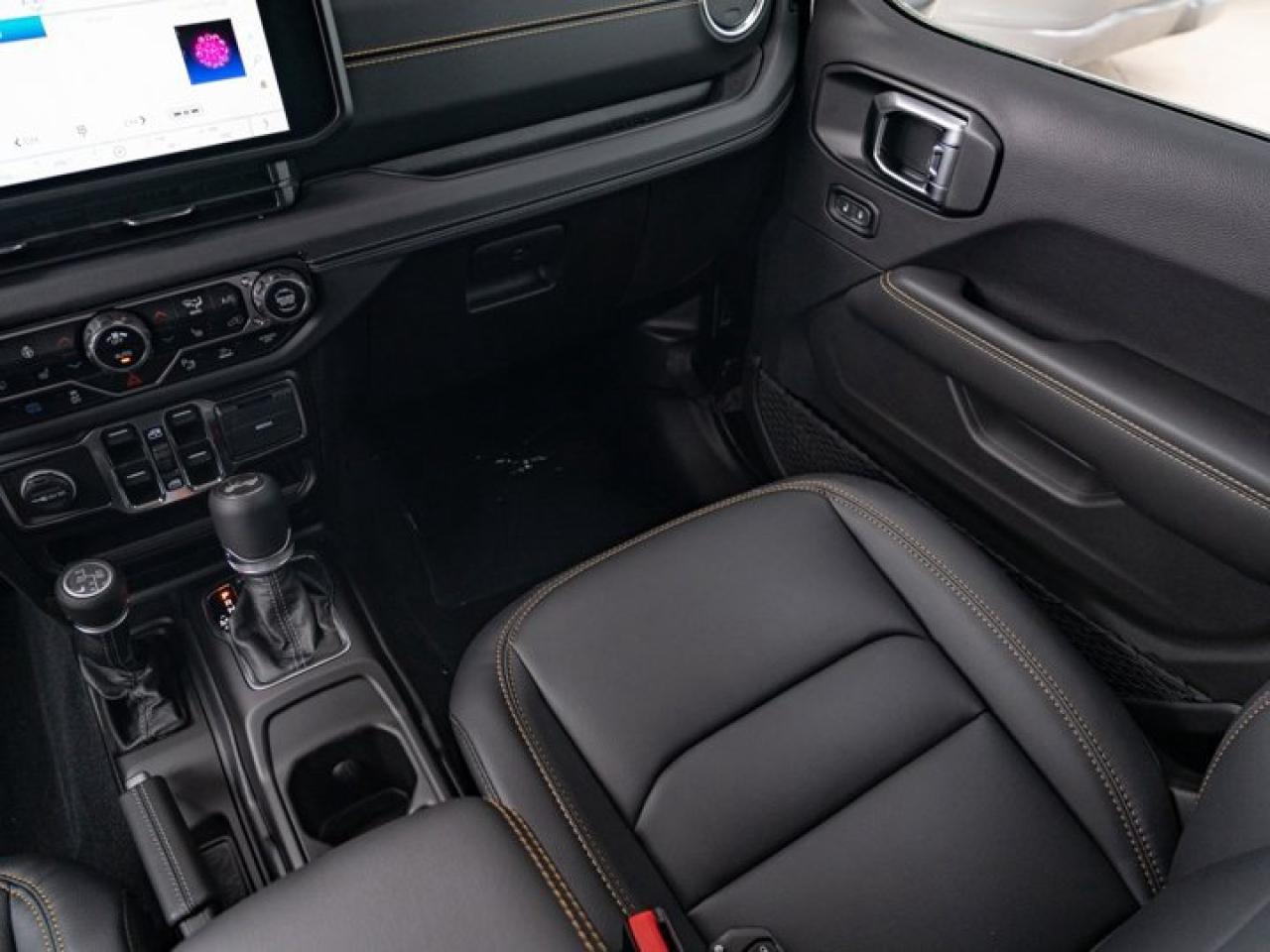 2024 Jeep Wrangler 4xe Sahara Photo