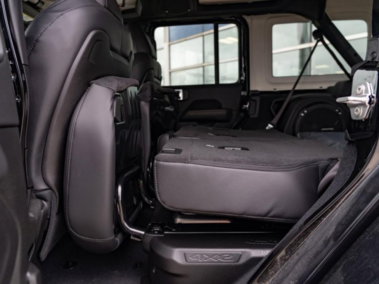 2024 Jeep Wrangler 4xe Sahara Photo