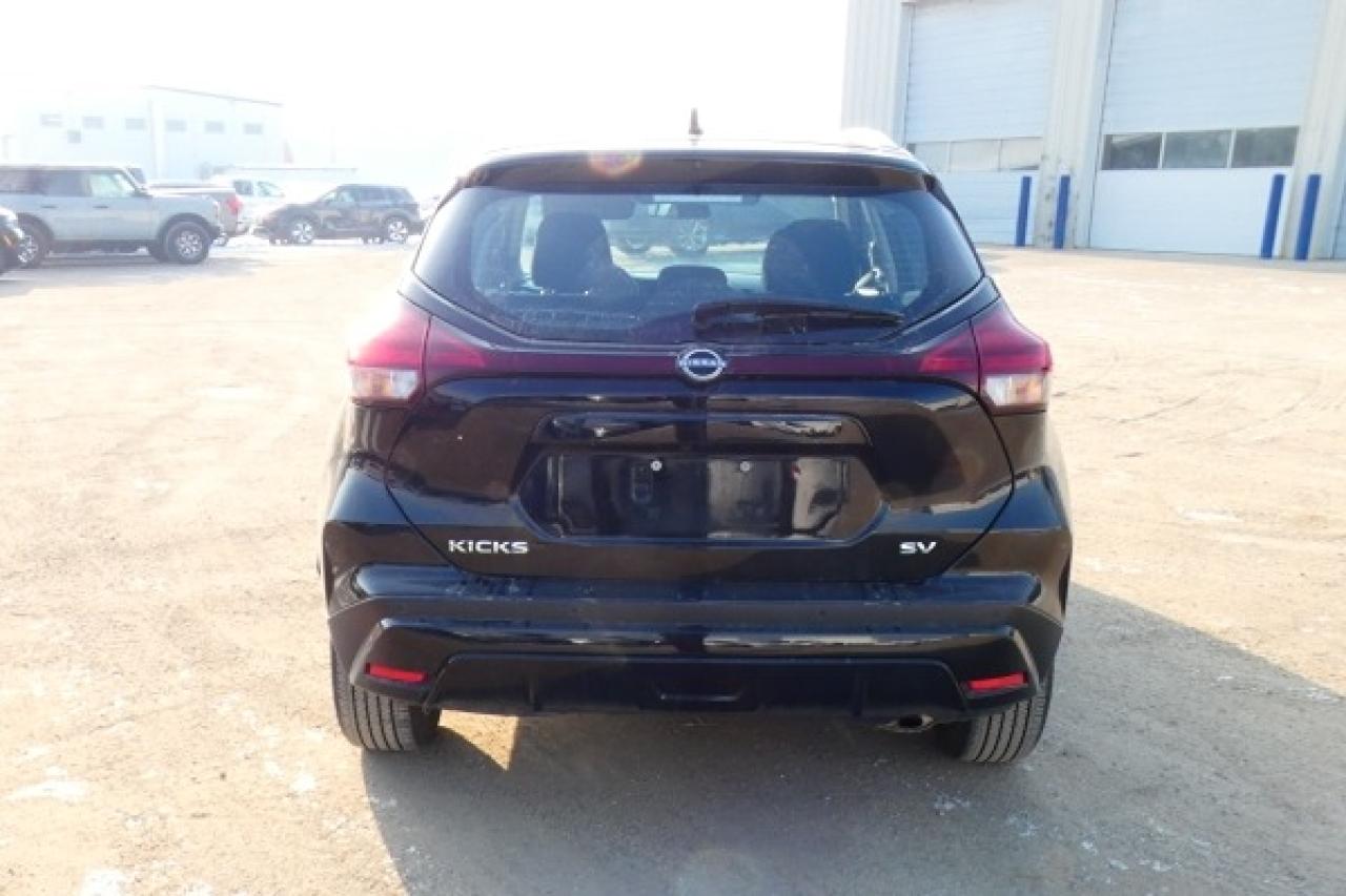 2024 Nissan Kicks SV FWD w/Htd cloth, BUC - Photo #7