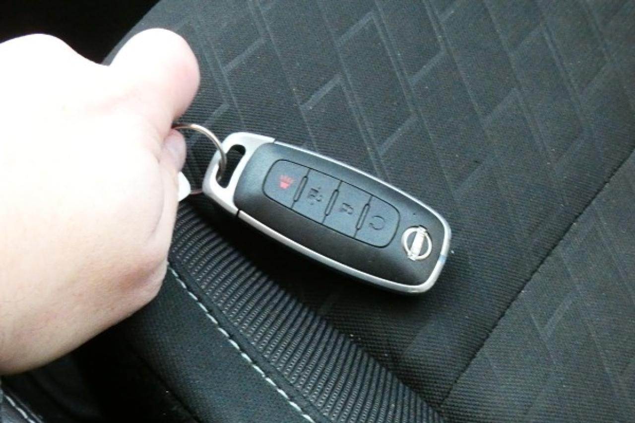 2024 Nissan Kicks SV FWD w/Htd cloth, BUC - Photo #19