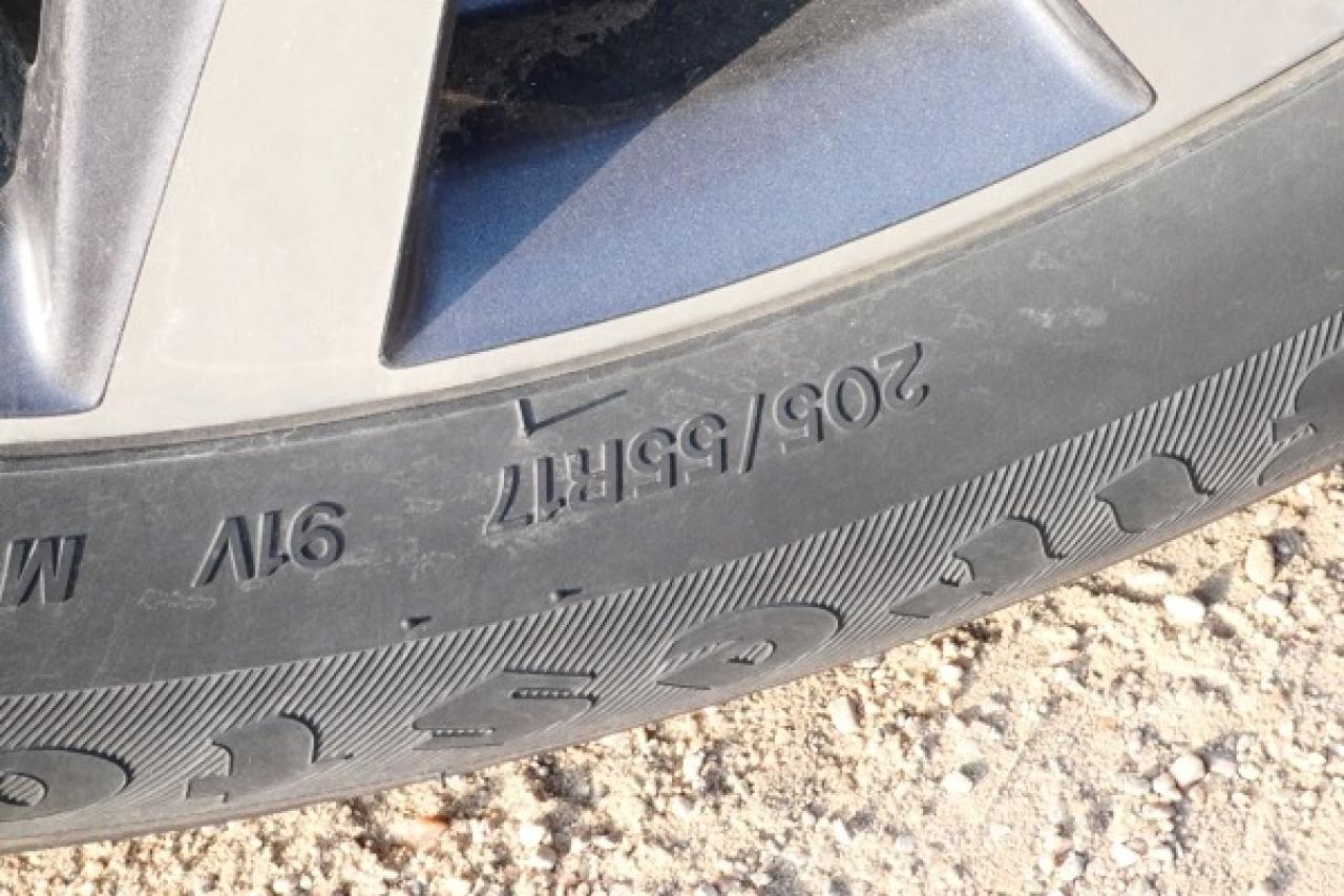 2024 Nissan Kicks SV FWD w/Htd cloth, BUC - Photo #18