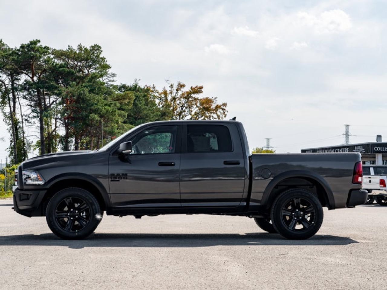 2024 RAM 1500 Classic WARLOCK Photo3