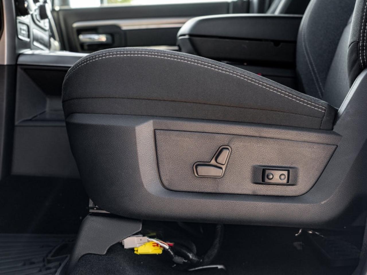 2024 RAM 1500 Classic WARLOCK Photo