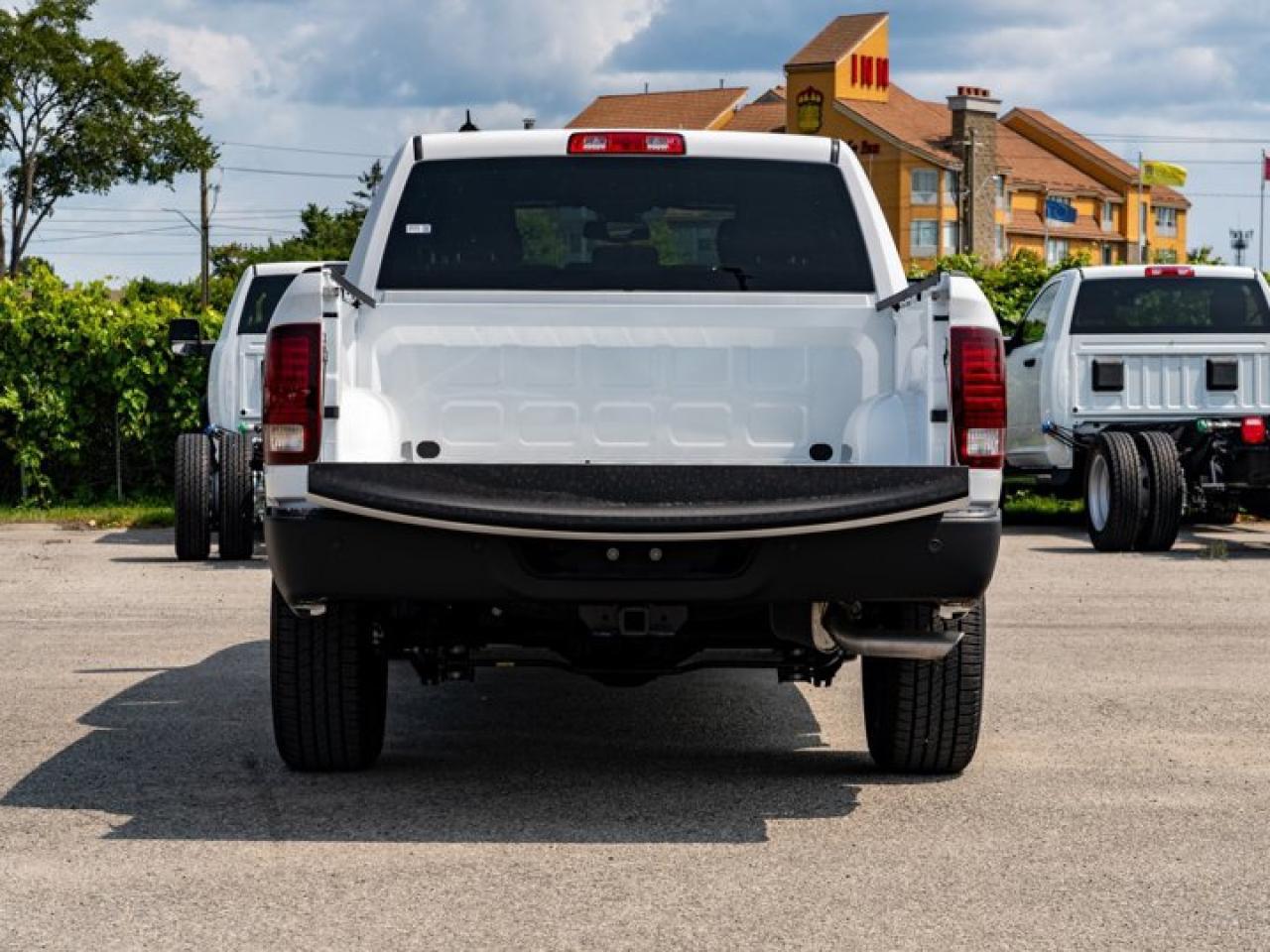 2024 RAM 1500 Classic WARLOCK Photo