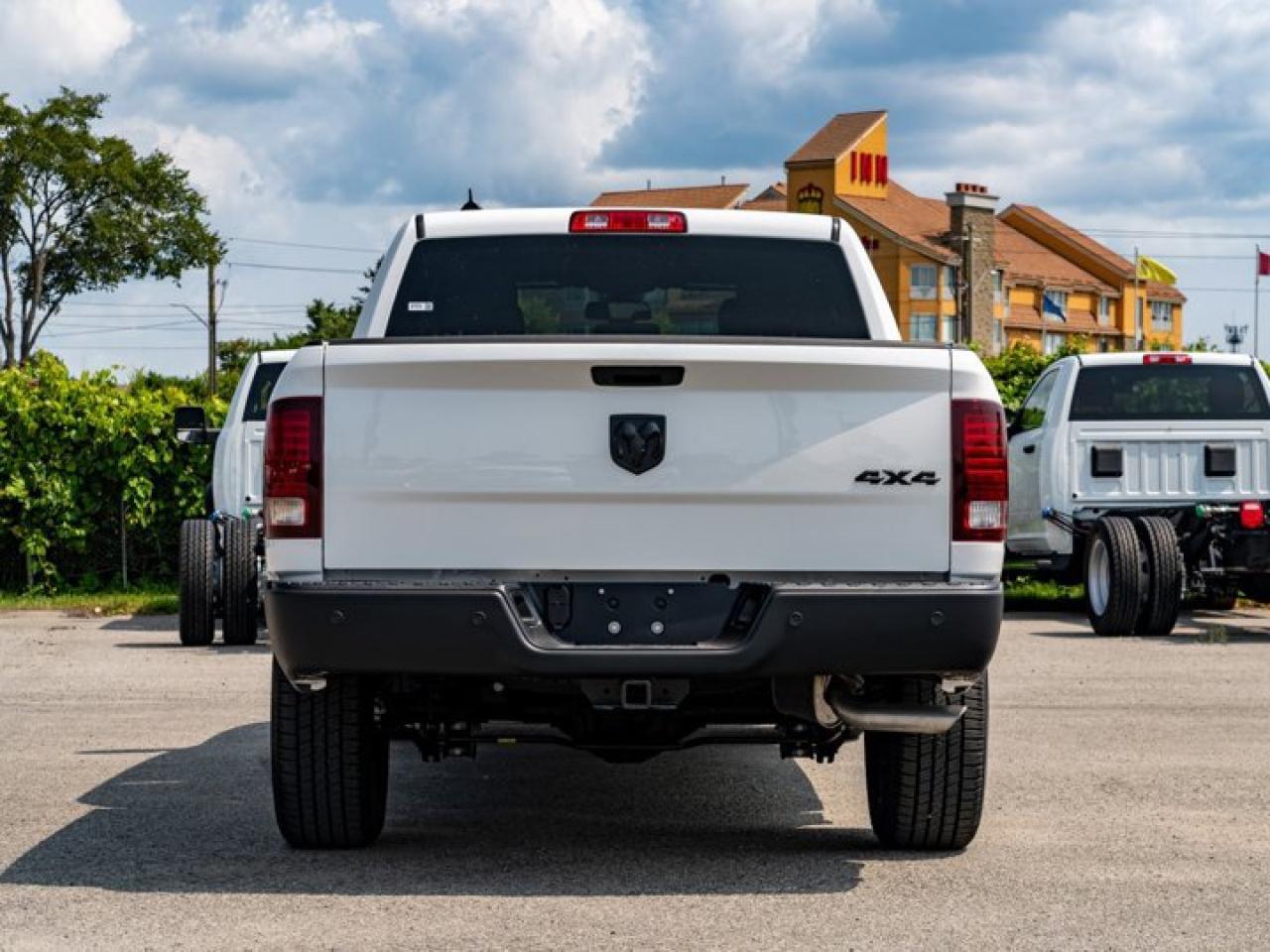 2024 RAM 1500 Classic WARLOCK Photo