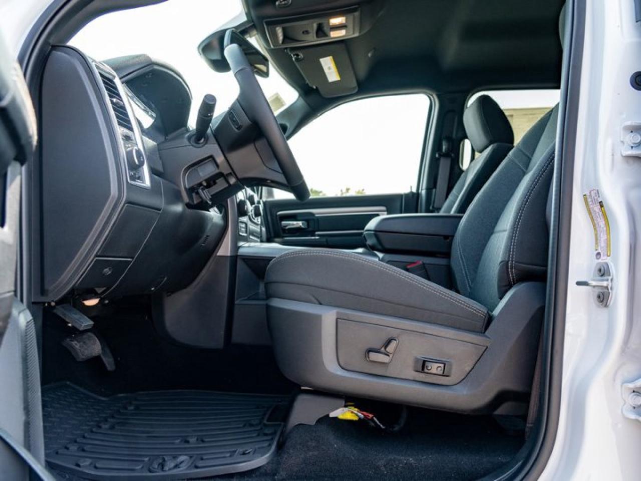 2024 RAM 1500 Classic WARLOCK Photo