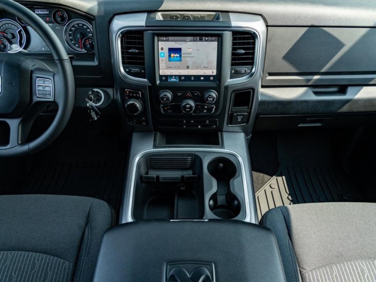 2024 RAM 1500 Classic WARLOCK Photo