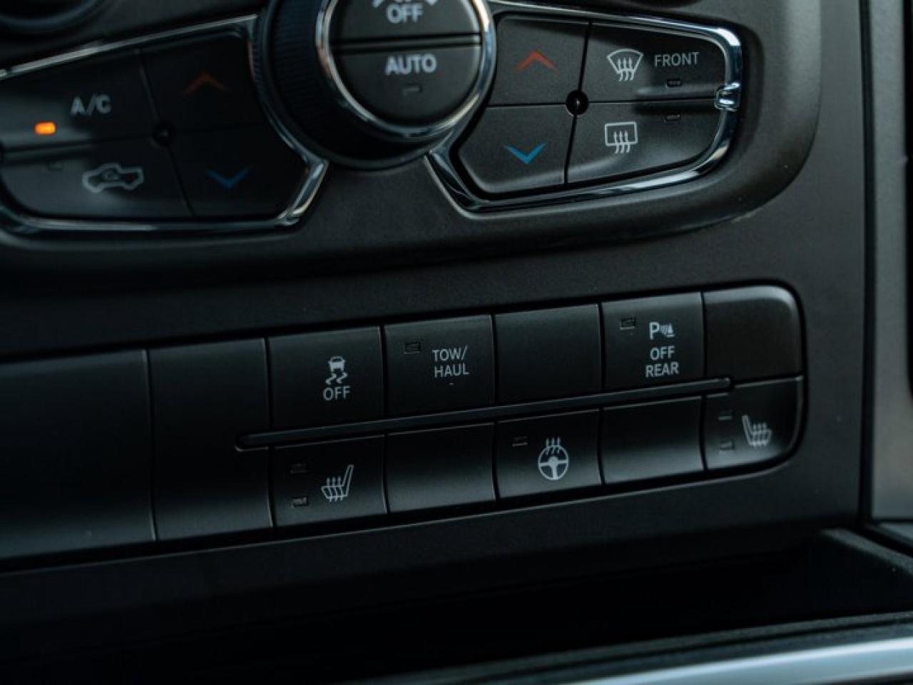 2024 RAM 1500 Classic WARLOCK Photo