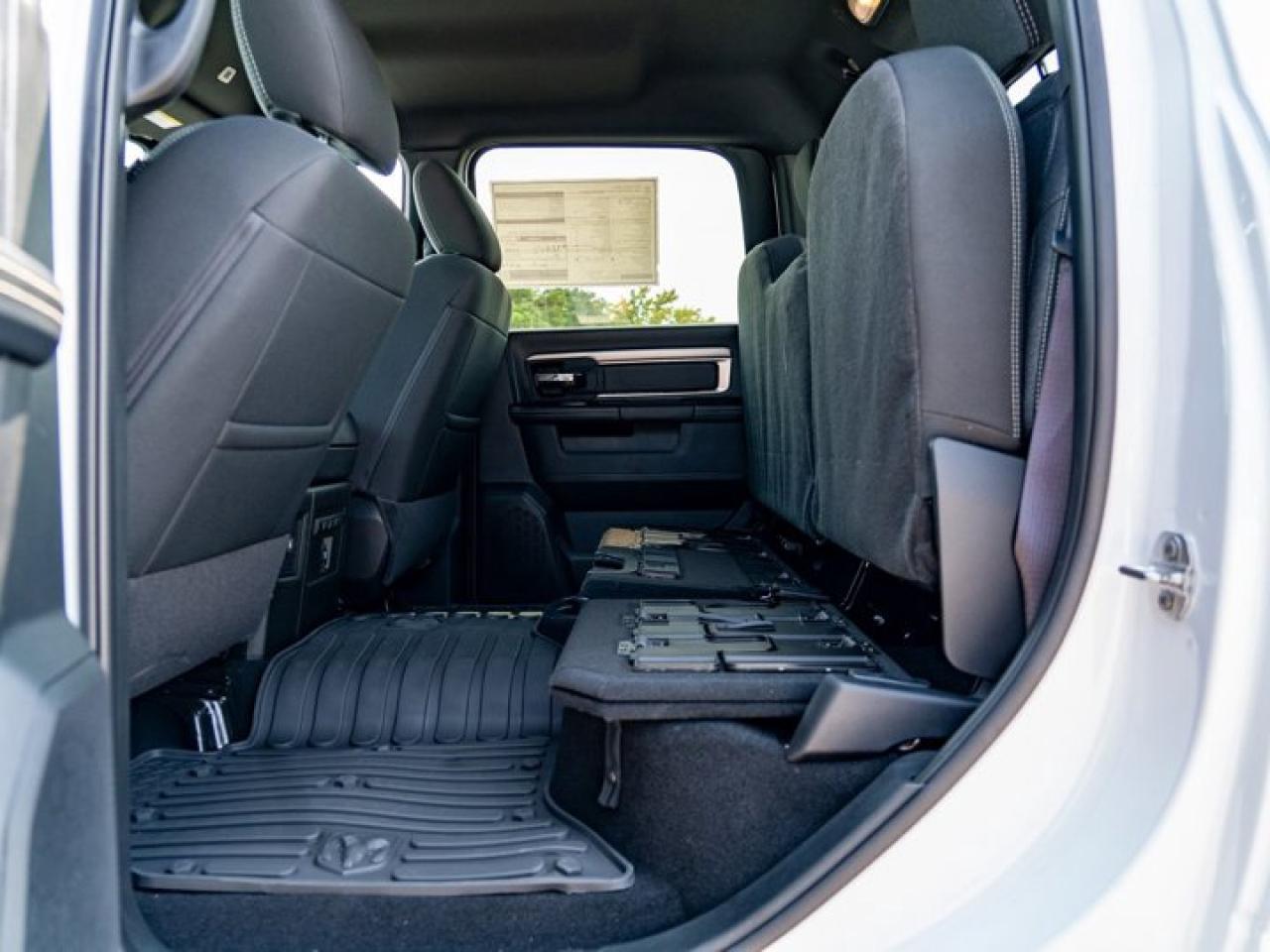 2024 RAM 1500 Classic WARLOCK Photo