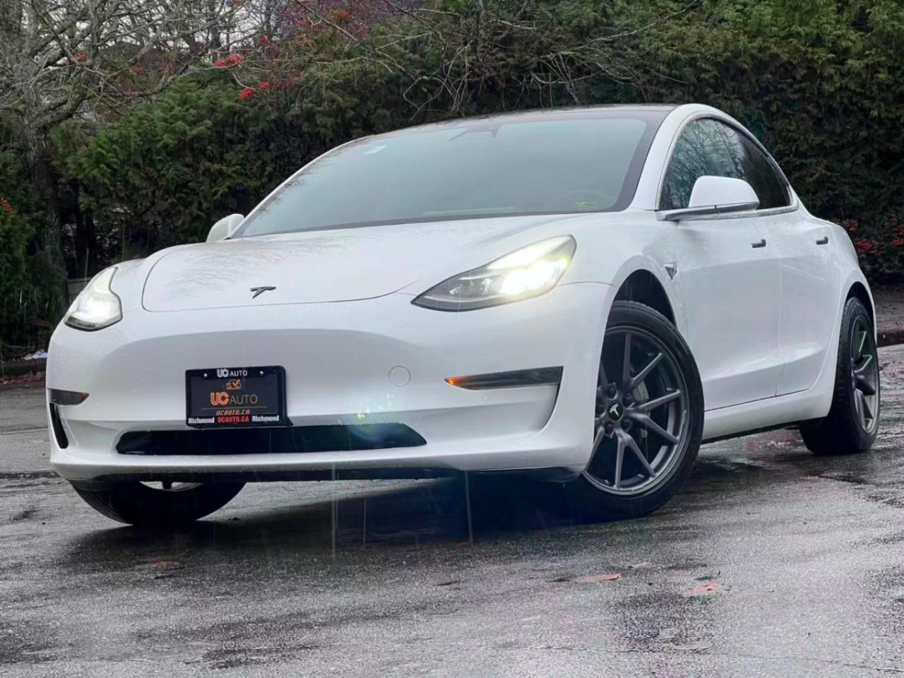 Used 2020 Tesla Model 3 Standard Range Plus RWD/ CLEAN TITLE/ BC LOCAL for sale in Richmond, BC