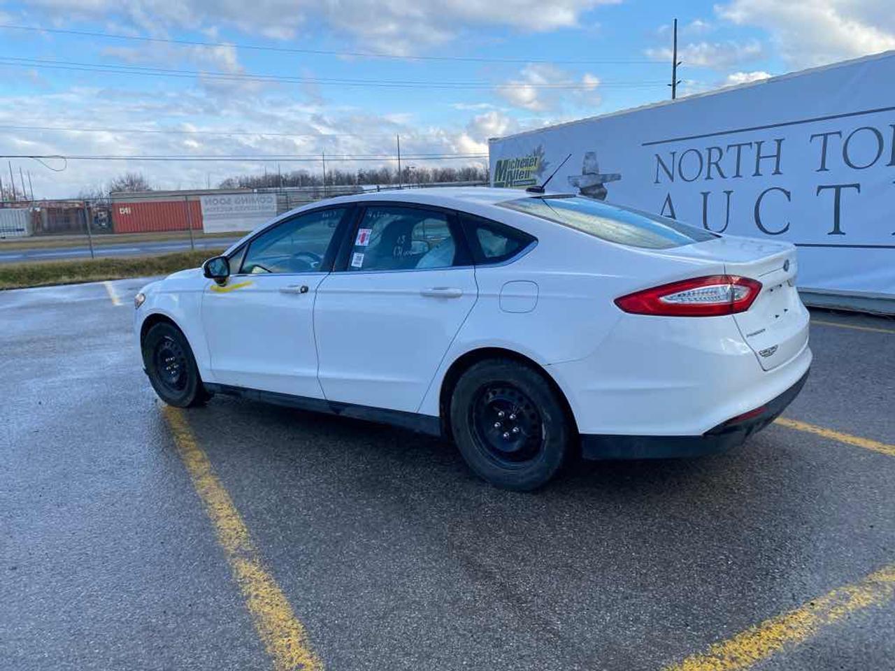 2013 Ford Fusion S Photo