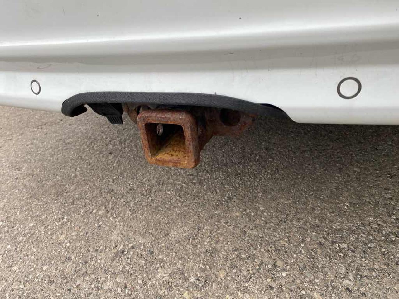 2015 Chrysler Town & Country LIM - Photo #27