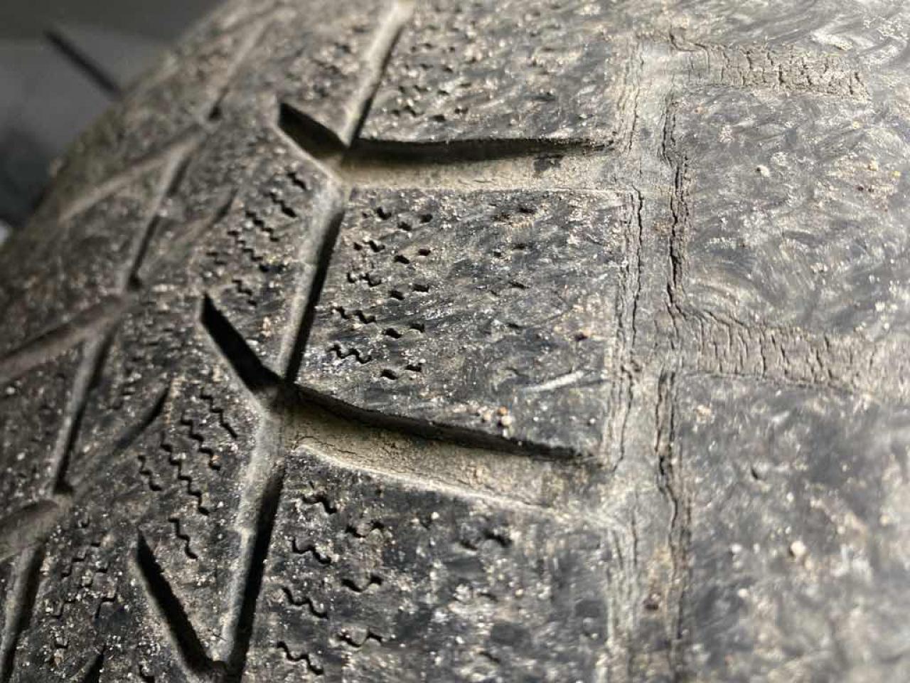 2015 Chrysler Town & Country LIM - Photo #31