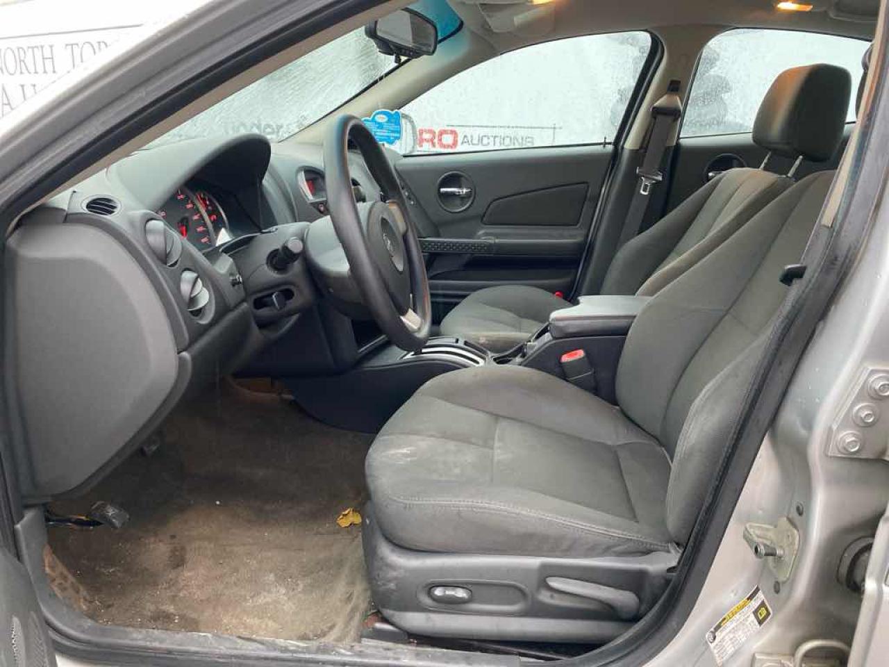 2005 Pontiac Grand Prix  - Photo #8