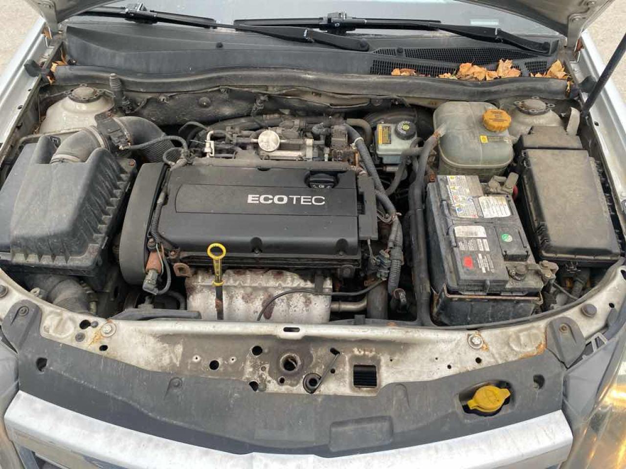 2009 Saturn Astra XE - Photo #7