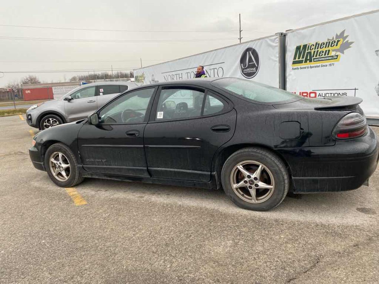 2003 Pontiac Grand Prix GT - Photo #6