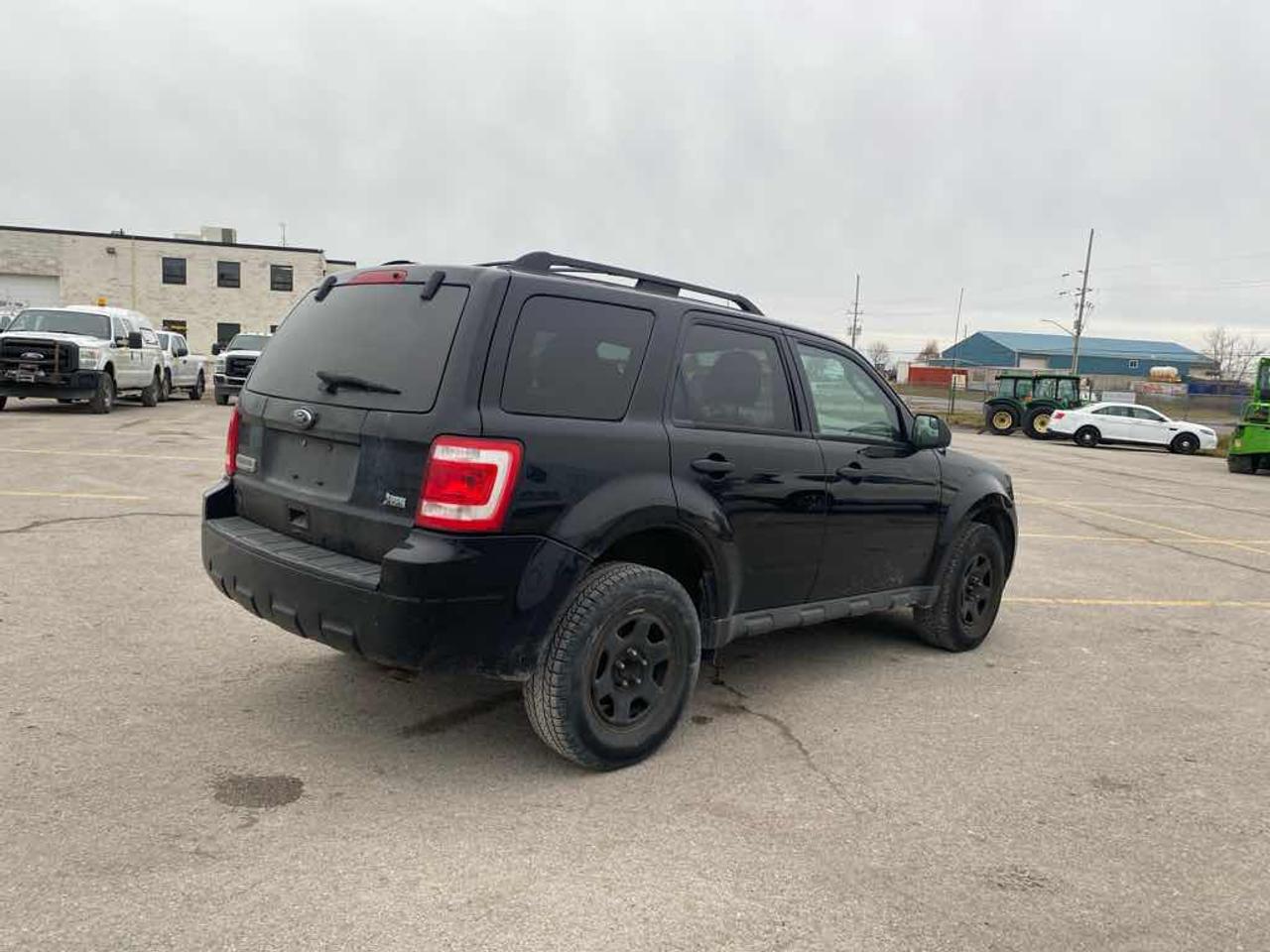 2010 Ford Escape XLT Photo