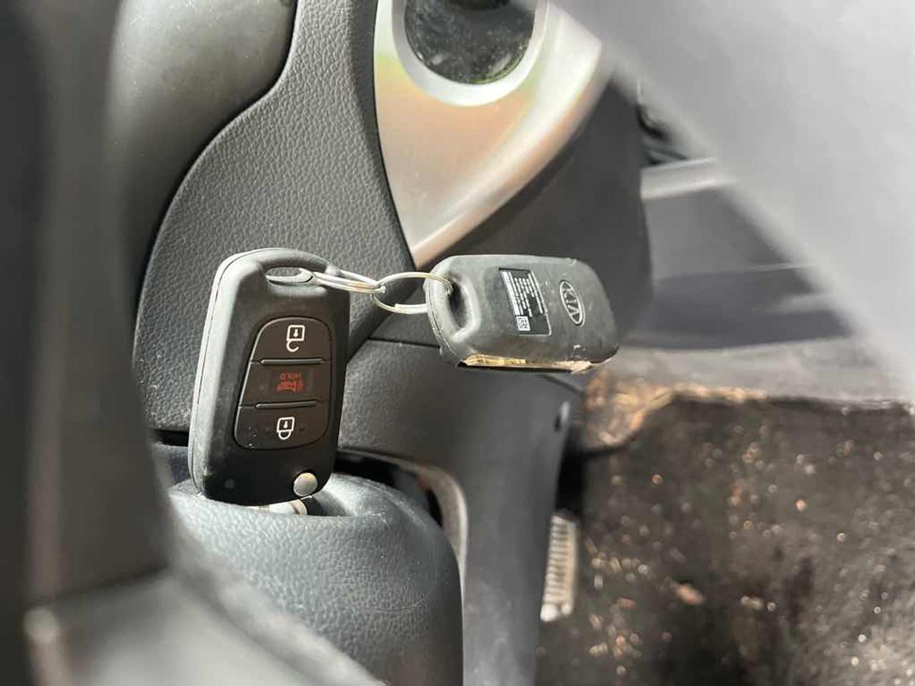 2013 Kia Rio LX Photo
